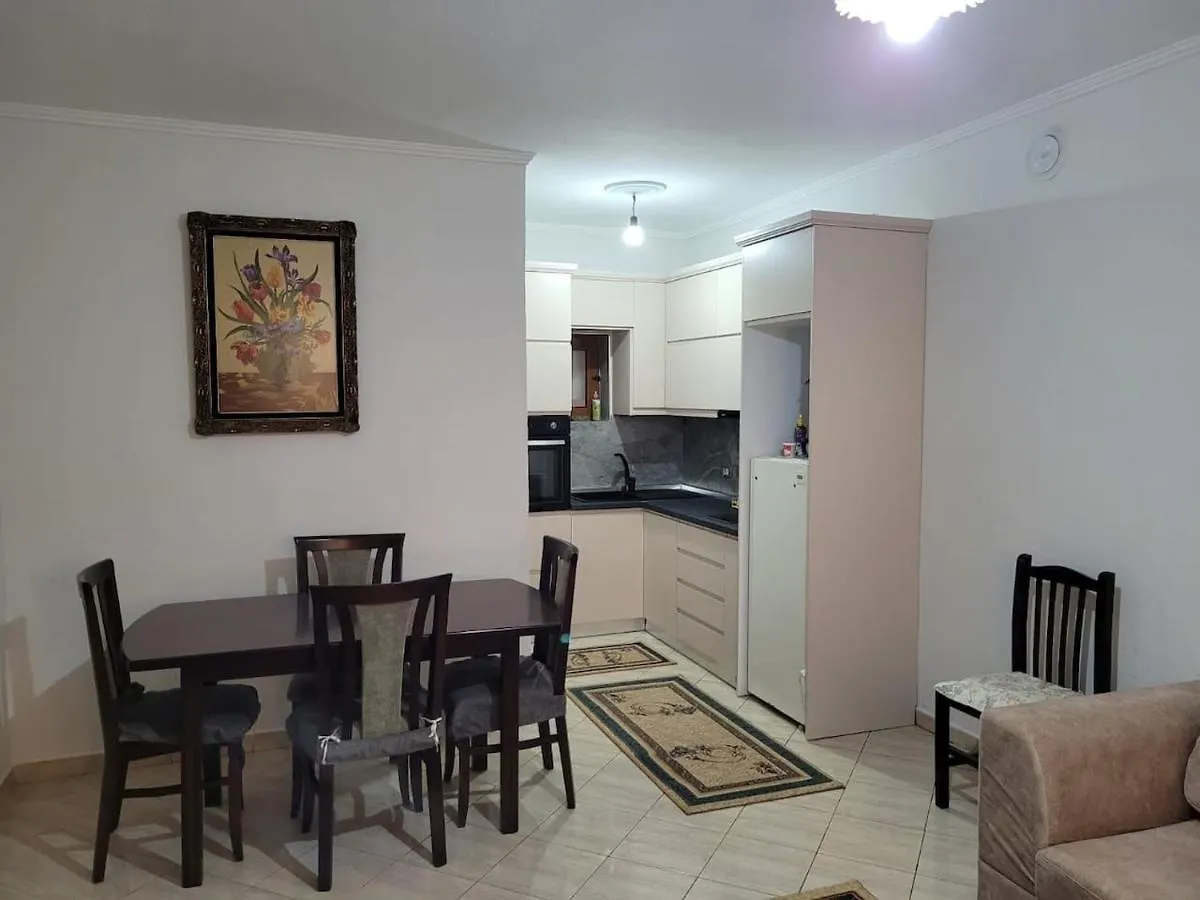Апартаменты Brayan Guest House Поградец Албания